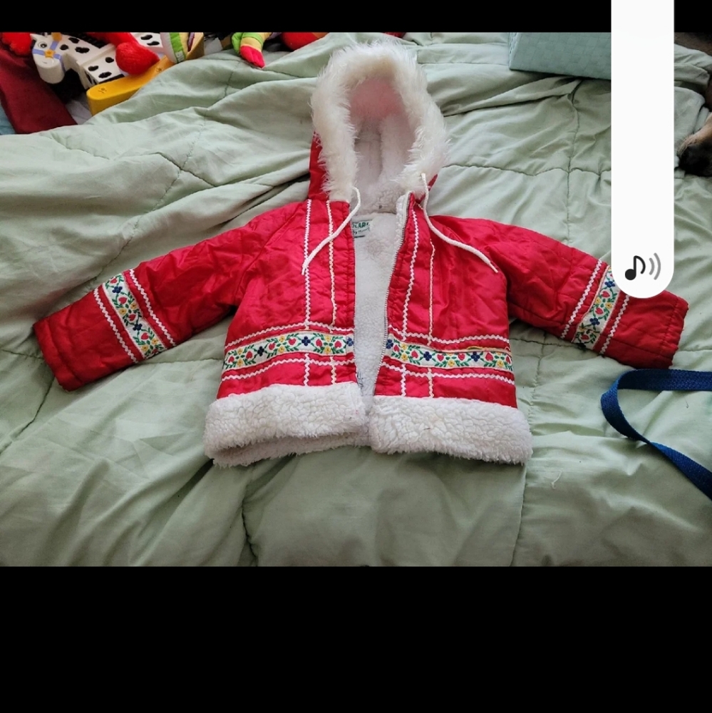Beautiful 1980s little girls vintage winter coat
